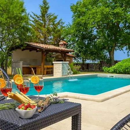 Villa Rojnici 1 By Istrialux *
