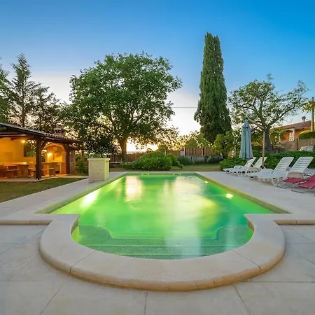 Villa Rojnici 1 By Istrialux *